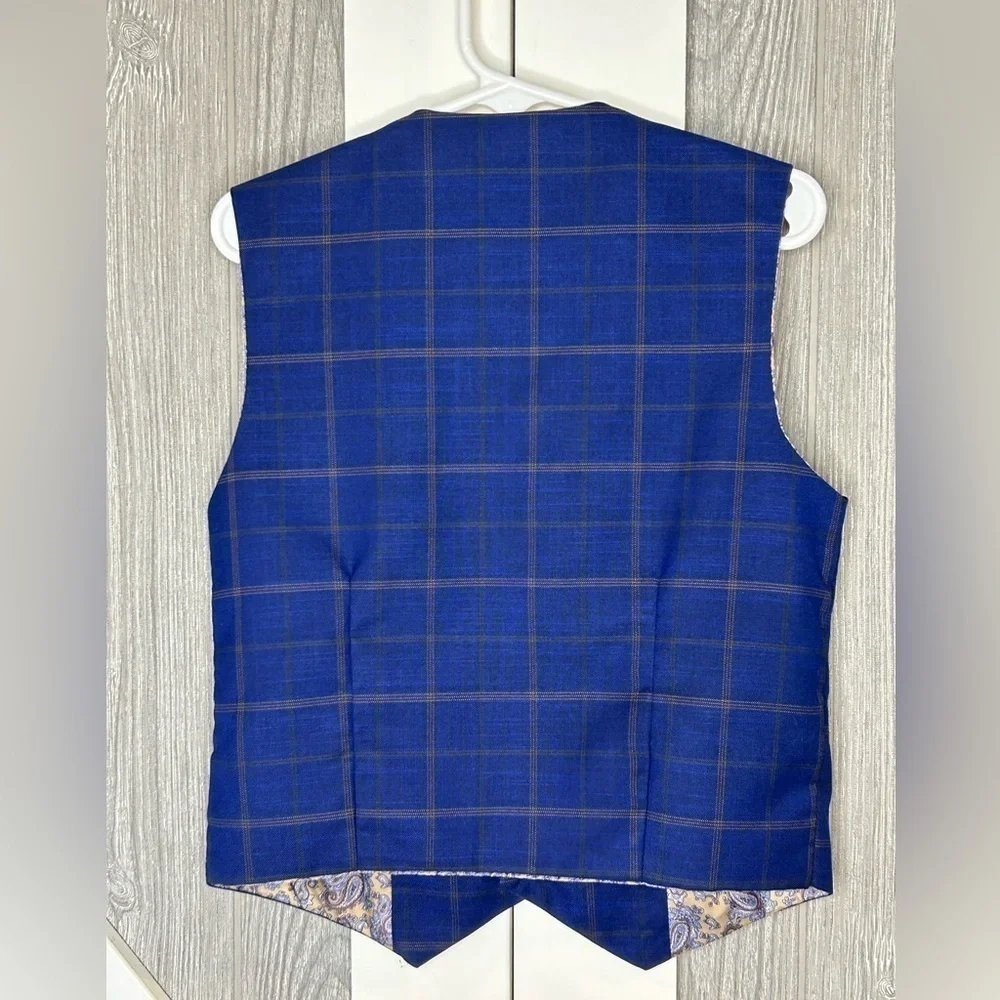 174. Young Boys Formal Vest Blue Plaid Size 5